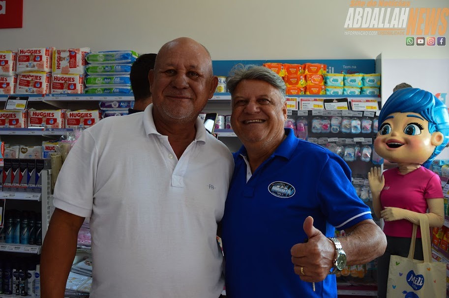 Fachada ampla da Farma e Farma Iporã
