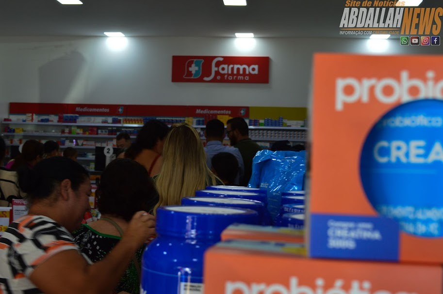 Produtos expostos na farmácia